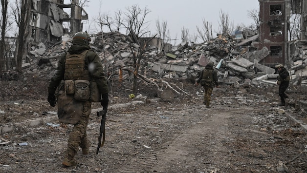 Despite heavy losses, the Russians manage to break through to Avdiivka